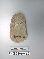 藏品(小型片狀舌刃打製石斧)的圖片